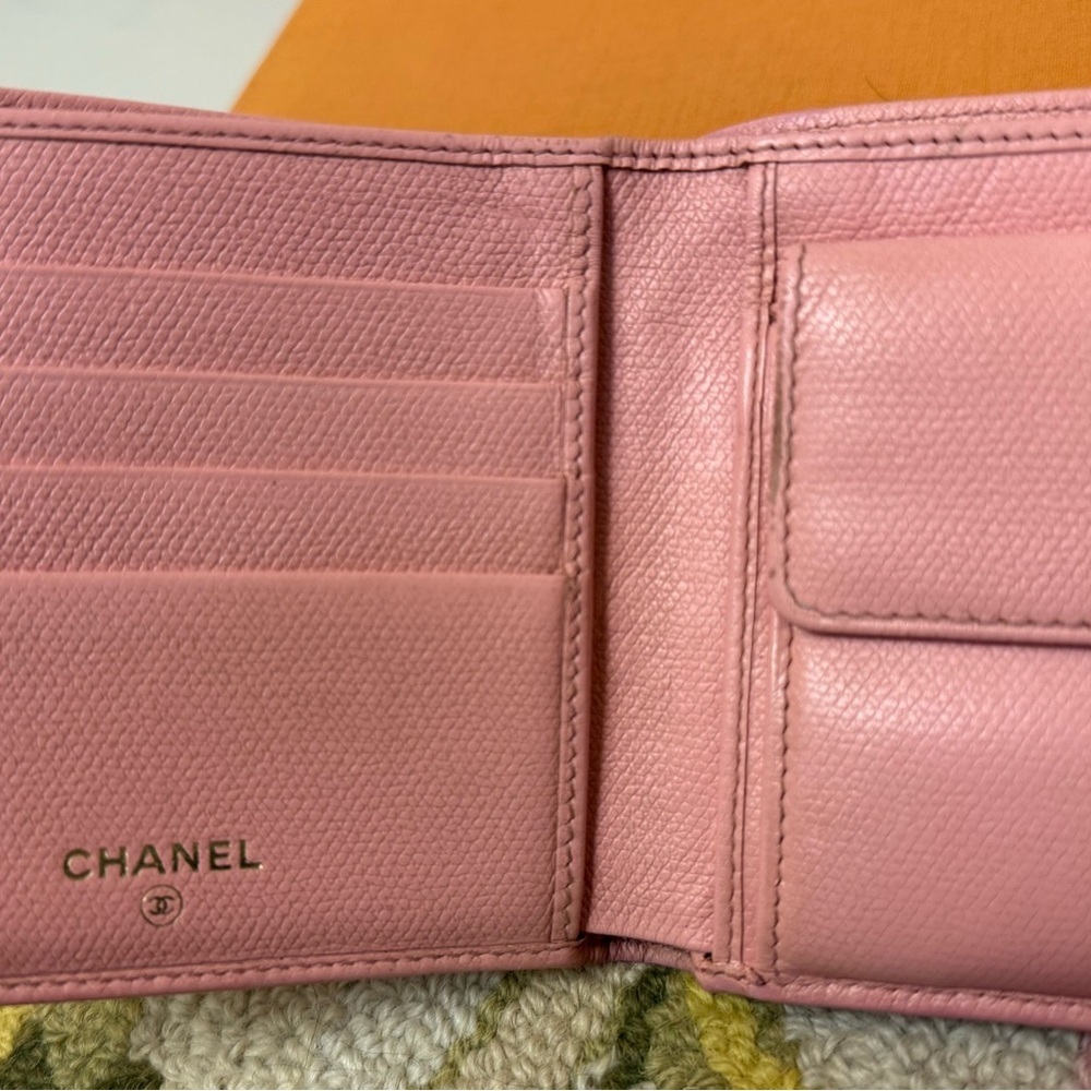 CHANEL Vintage Calfskin Bifold Compact Wallet - Pink - Picture 10 of 16
